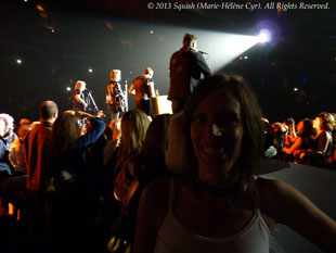 Marie-Hélène Cyr au spectacle de Bon Jovi au Air Canada Centre, Toronto, Canada (2 novembre 2013)